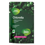 Ein grüner, wiederverschließbarer Beutel mit Naturland Bio Chlorella (Tabletten) von gse.organic.supplements, mit deutschem Text, Bildern der grünen Tabletten und Etiketten für vegan, glutenfrei, laktosefrei, Vitamin B12-reich und bio-zertifiziert.